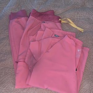 Figs limited edition Neon Pink scrub set